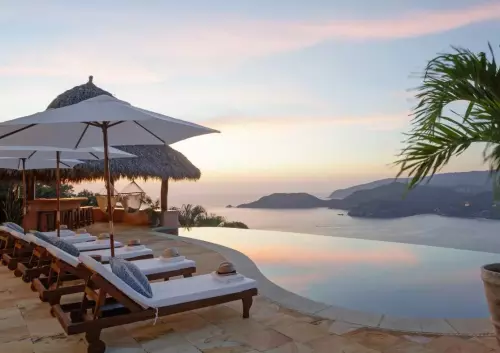 CA sunset lounge