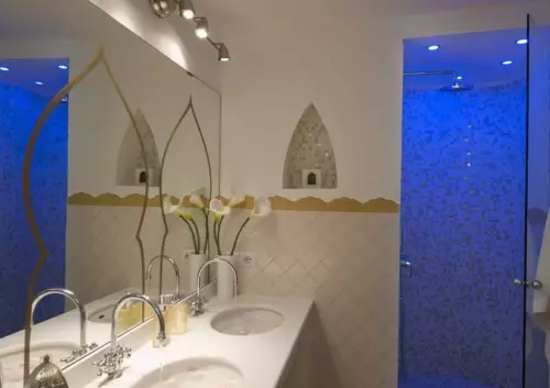amalfi bathroom